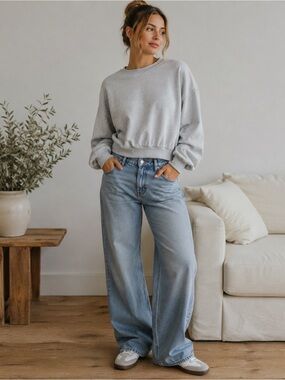 Universal Light Gray Crewneck Sweater for Women
